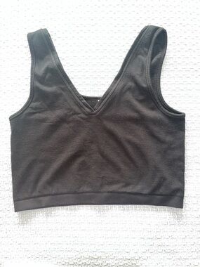 Black Ribbed V-Neck Crop Top